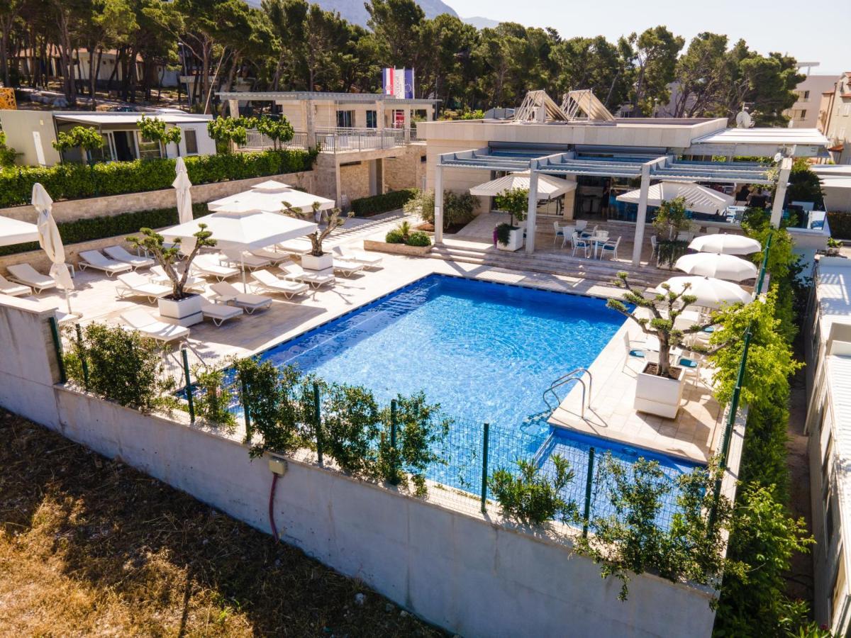 Poseidon Mobile Home Resort Makarska Bagian luar foto