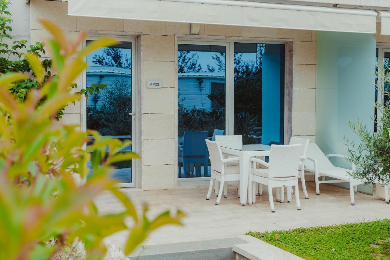 Poseidon Mobile Home Resort Makarska Bagian luar foto