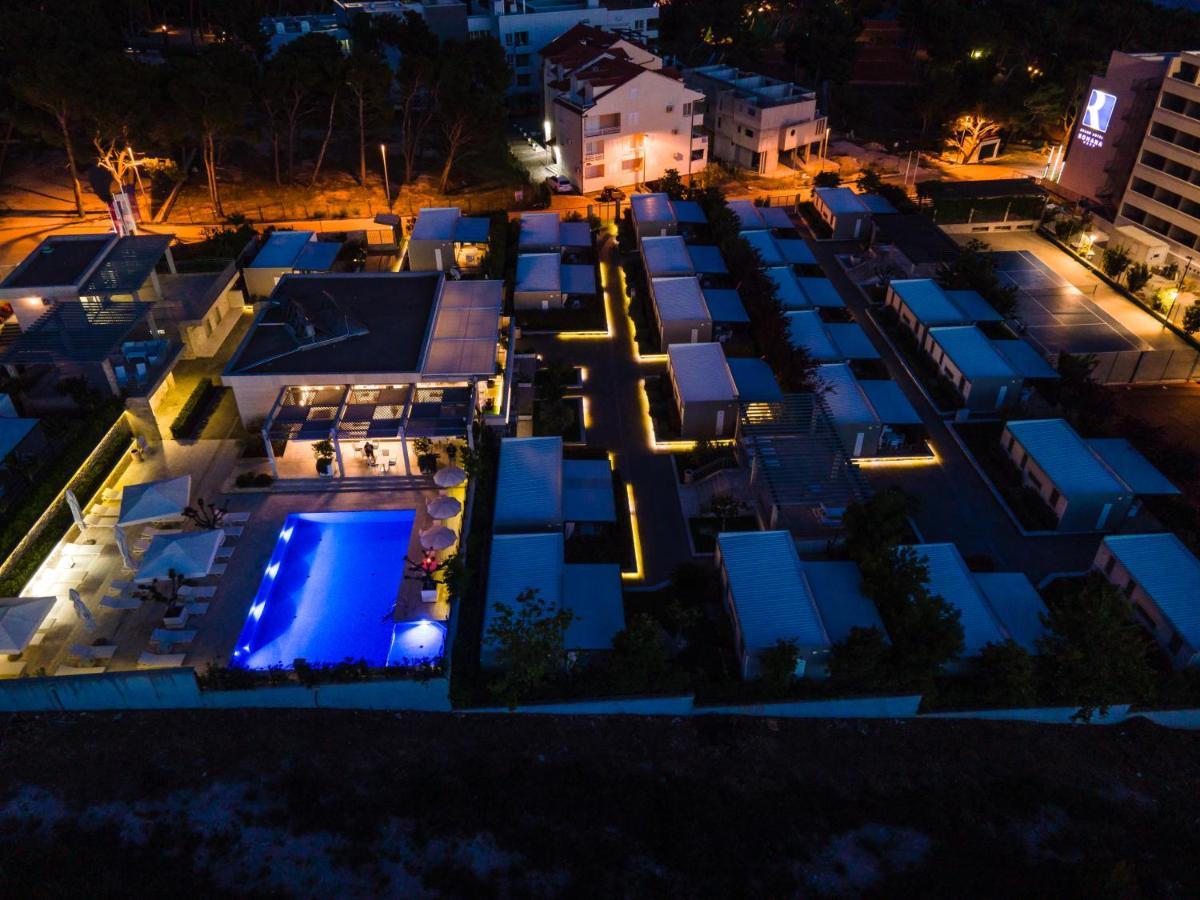 Poseidon Mobile Home Resort Makarska Bagian luar foto