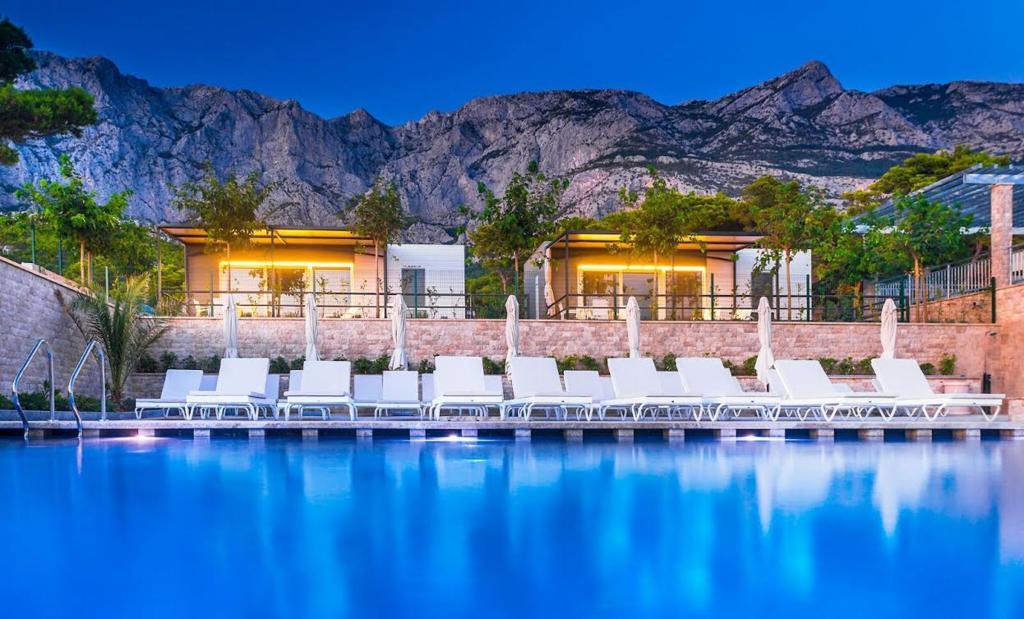 Poseidon Mobile Home Resort Makarska Bagian luar foto