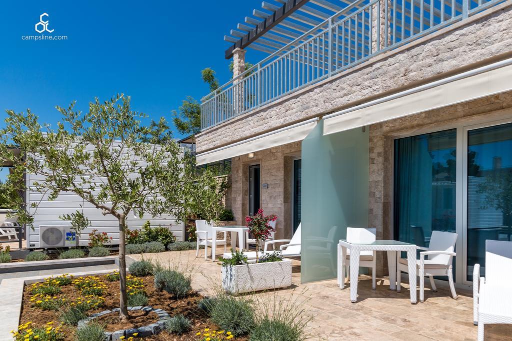 Poseidon Mobile Home Resort Makarska Bagian luar foto