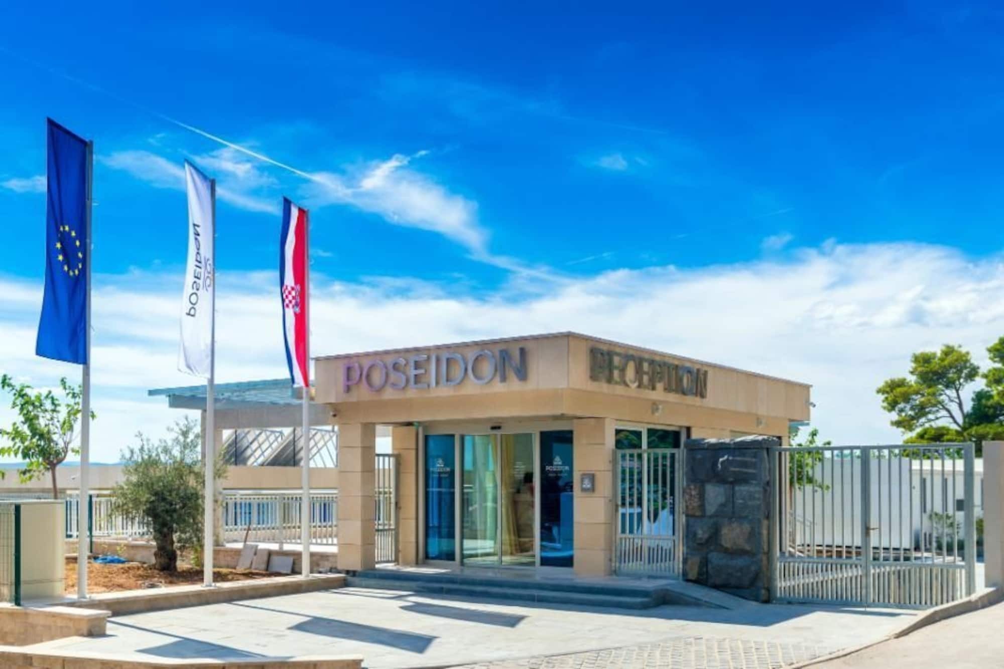 Poseidon Mobile Home Resort Makarska Bagian luar foto